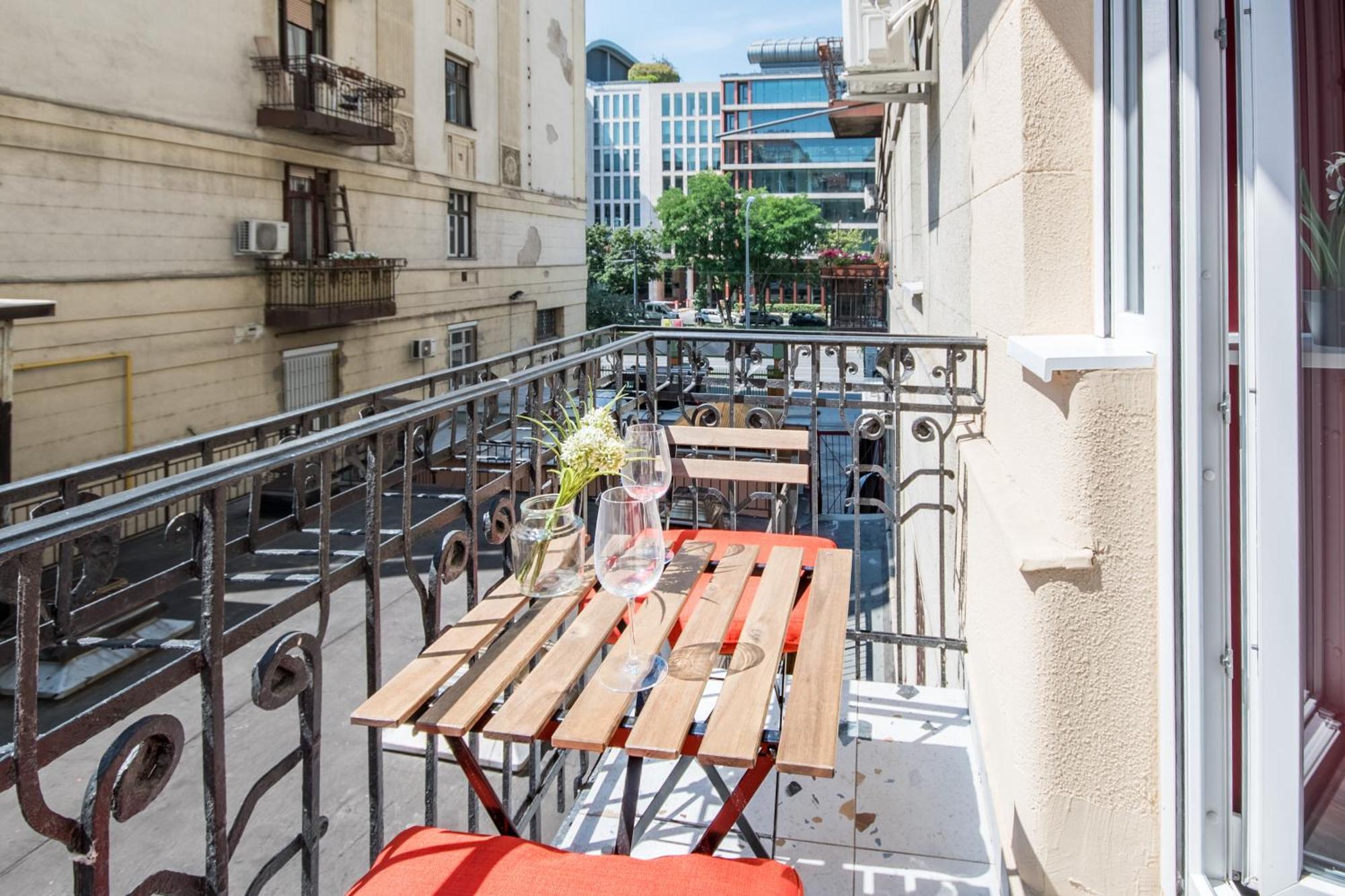 Apartment Duna Breeze Coziness And Style Budapest